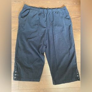 Classic Editions Women’s XXL Cotton Black Capri Pants